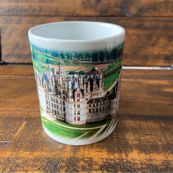 Chambord Chateau Castle Loire‎ Valley France Ceramic Souvenir Mug. - Picture 2 of 6